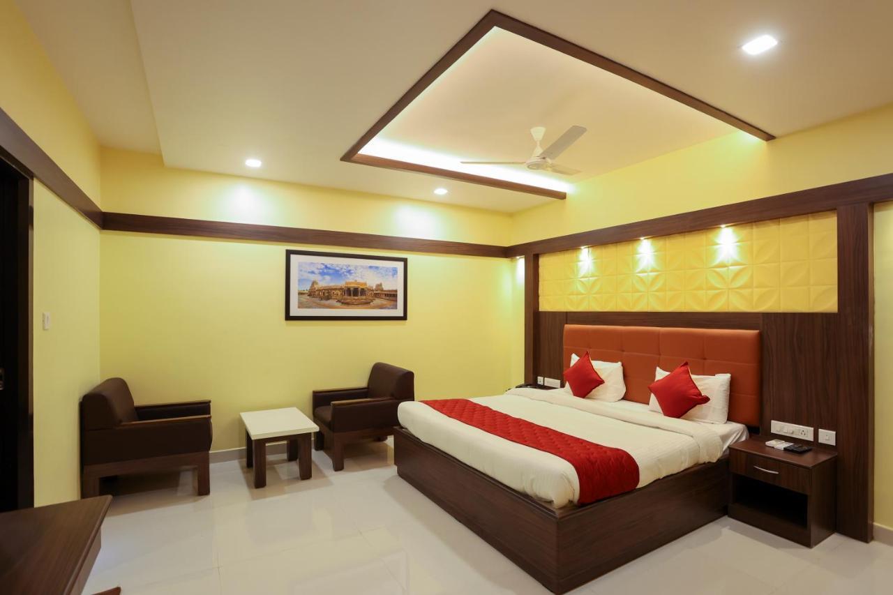 Sri Balaji Grand Hotel Kumbakonam Kültér fotó