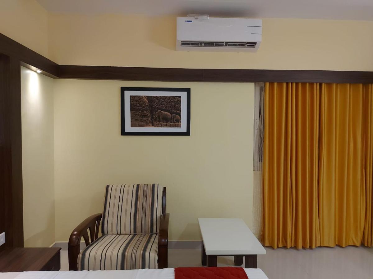 Sri Balaji Grand Hotel Kumbakonam Kültér fotó
